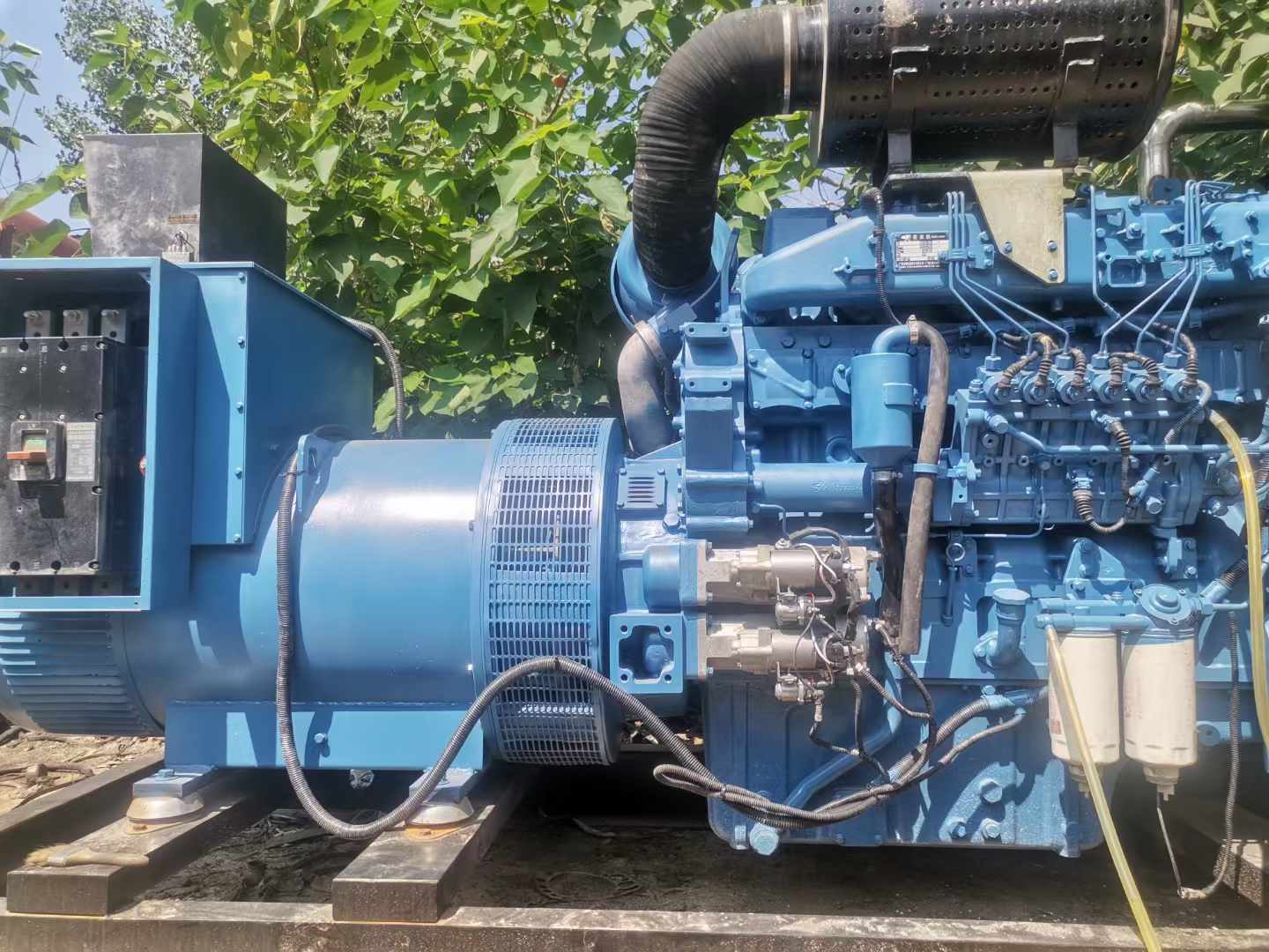 二连浩特详细说明降低 800kW 柴油发电机输出电流波动的方法