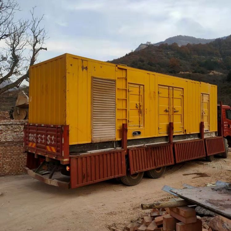 二连浩特200kW 发电机组在带电阻性负载时，输出功率会受到哪些因素的影响？
